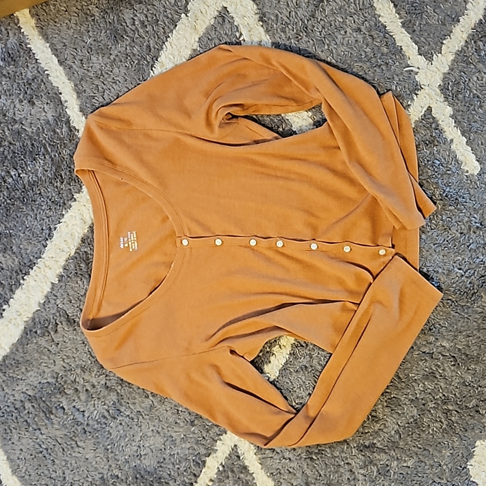 Aerie top